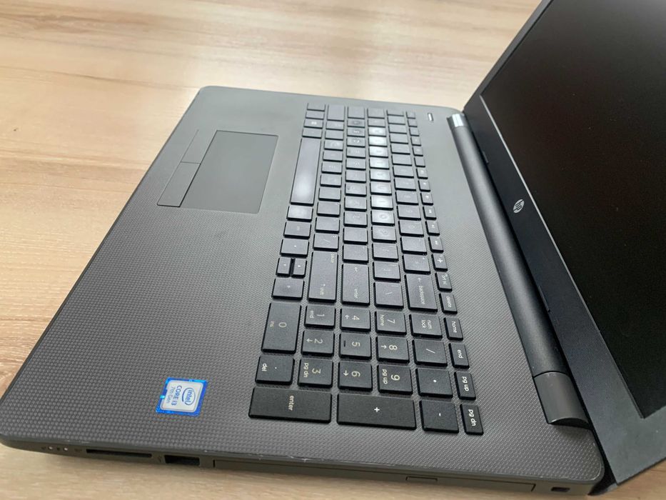 Laptop HP intel i3-7th.DDR4-8GB Nowy Dysk SSD-256GB Gwarancja