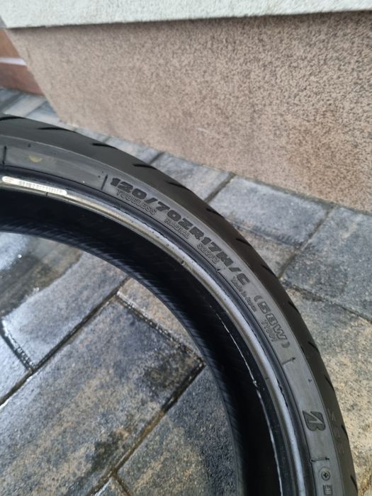 Мотошина Bridgestone Battlax Hypersport S22f  120/70 R17 2023 Рік