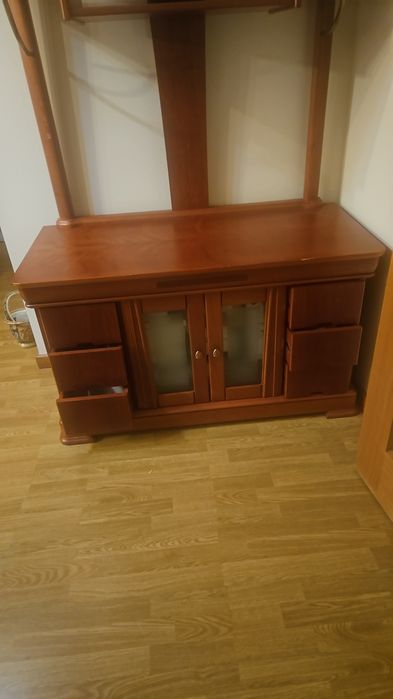 Móvel TV cerejeira com prateleiras 6 gavetas  2 portas de correr