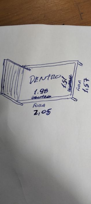 Cama casal, cómoda, 2 cabeceiras e um abajur