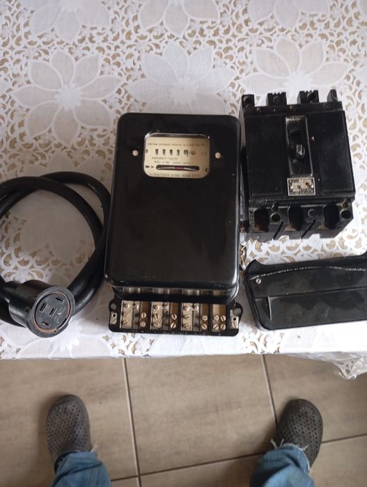 Лічильник трохфазний