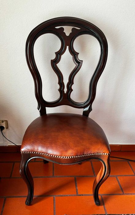 Mesa de Sala da Jantar e 8 Cadeiras