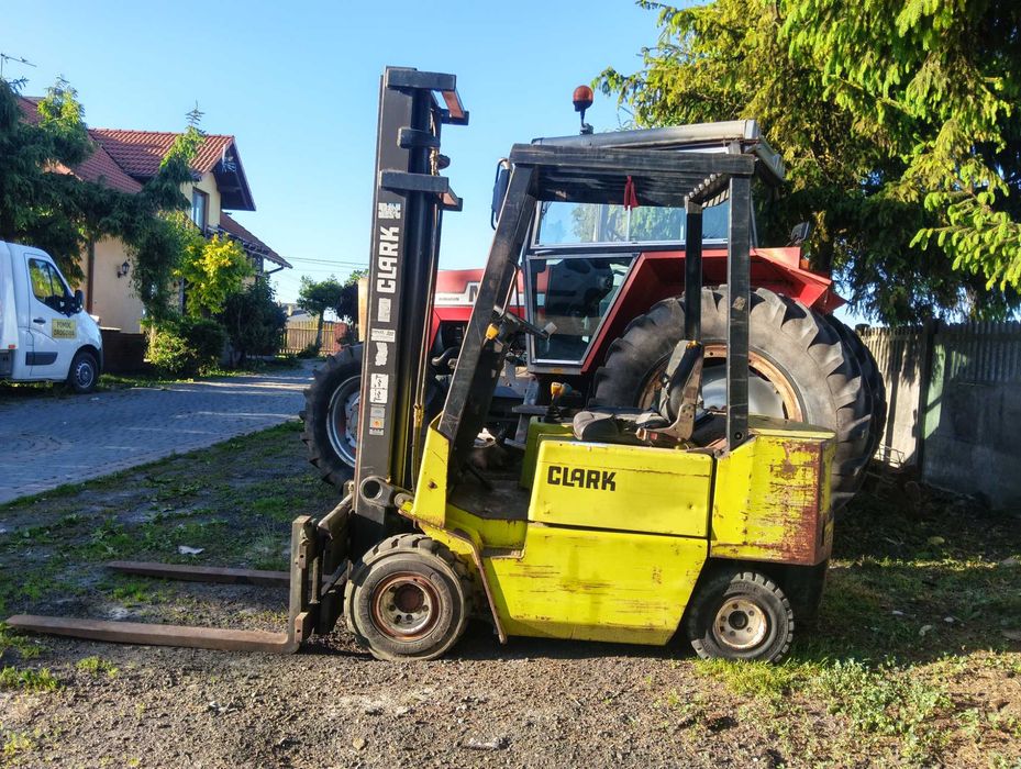 Wózek widłowy 2.5t udźwig