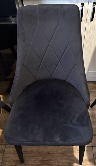 Krzesła tapicerowane