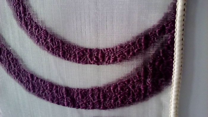 Tecido transparente e texturado p/ fazer cortinados - padrão elegante