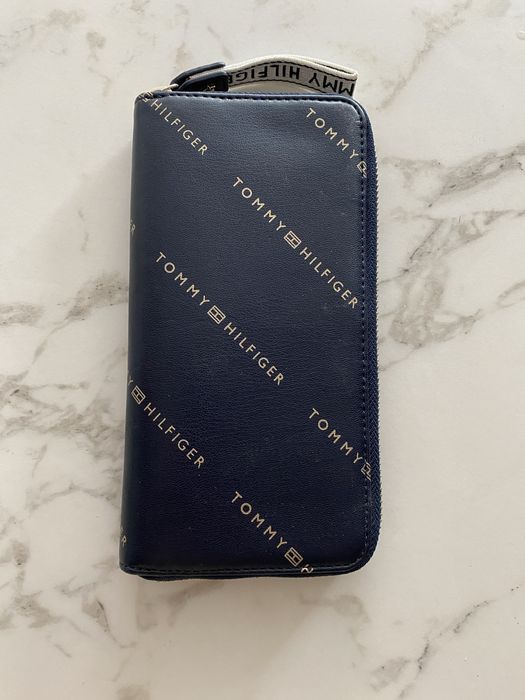 Portfel damski granatowy Tommy Hilfiger