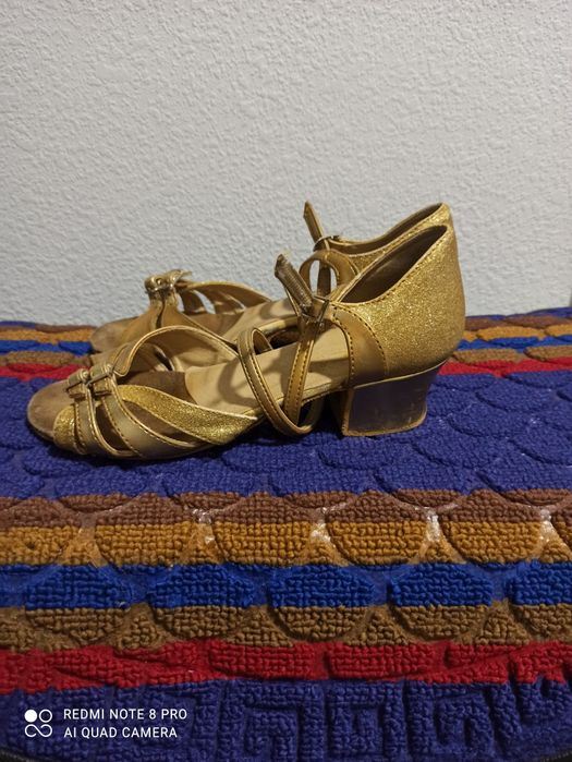 Туфли танцевальные блок каблук.