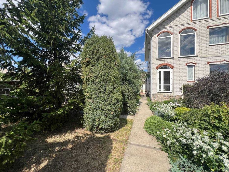 Продам будинок Мерефа центр ( Бабаи Высокий )