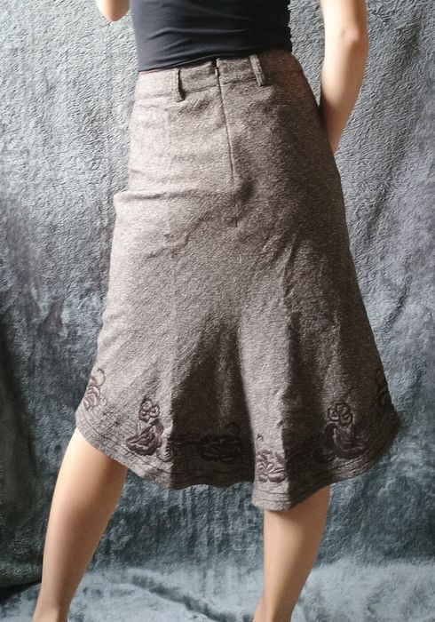 Spódnica wełniana asymetryczna solar