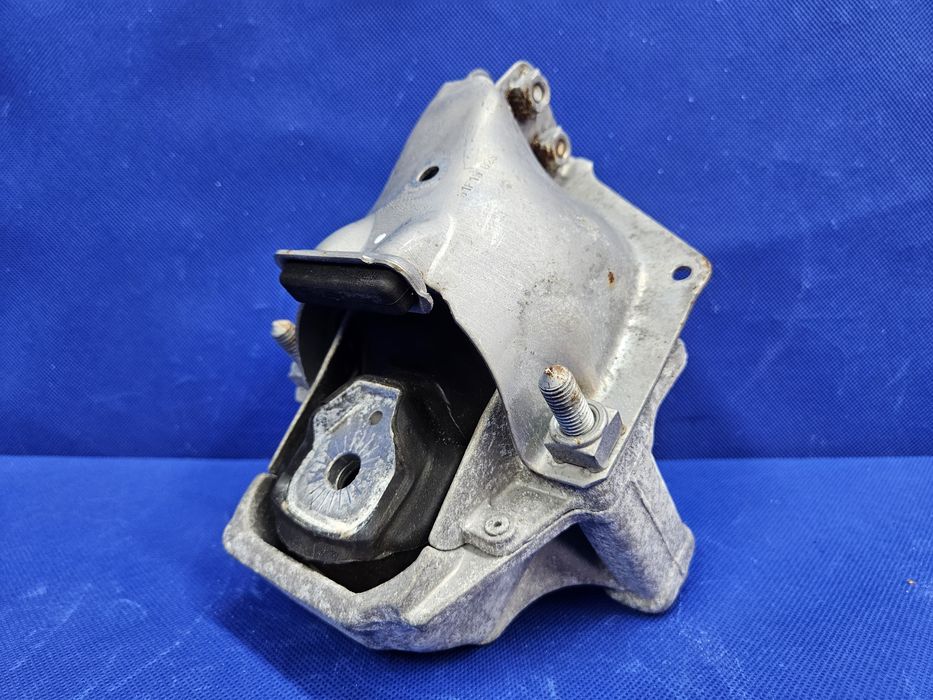 PODUSZKA silnika AUDI A4 B8 / A5 8T łapa lewa oryginał