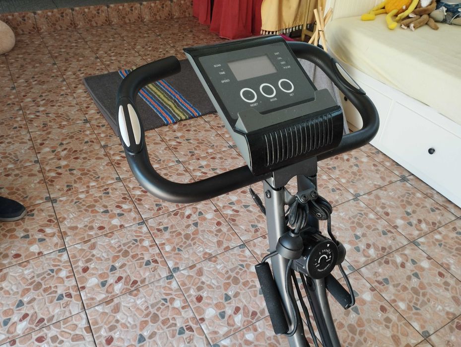 Bicicleta Fitness estática