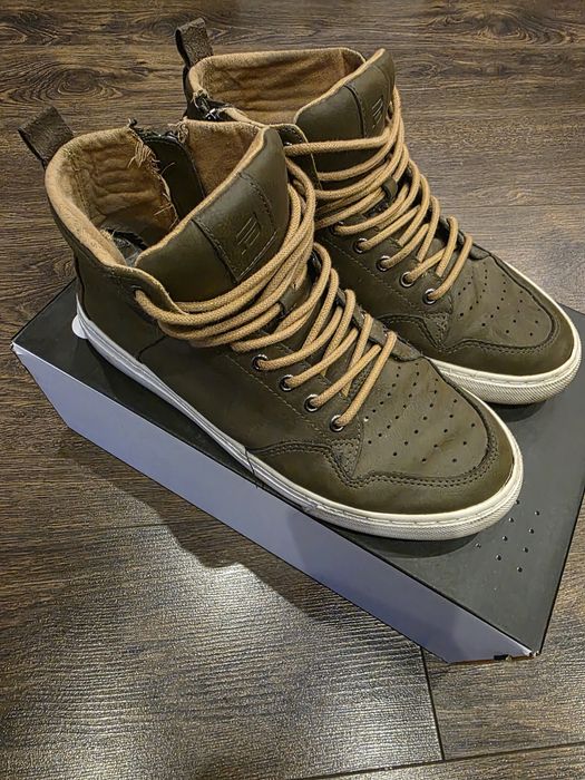 Sneakersy Pull&Bear – rozmiar 40 – khaki/oliwkowe