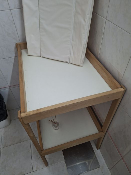 Muda fraldas com colchão