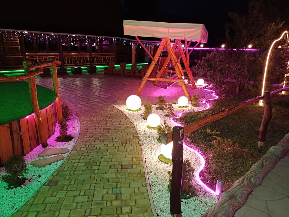 Світло є постійно.  Подобова оренда" БарлігВілла" бассейн баня чан