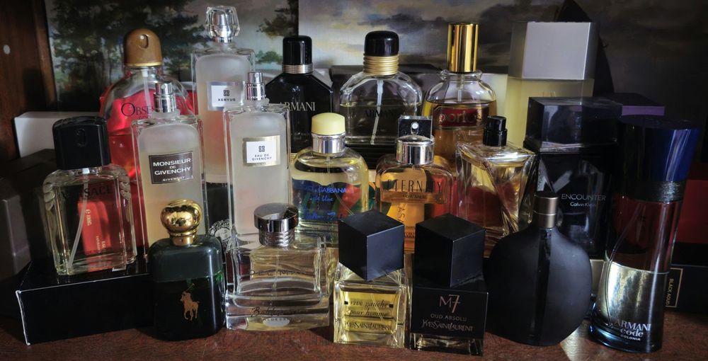 Весняний розпродаж вінтажних та рідкісних парфумів (та розпив)