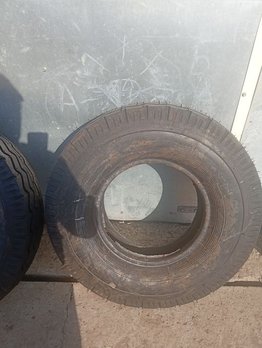 Шины 8-25-15 в наличии два колеса