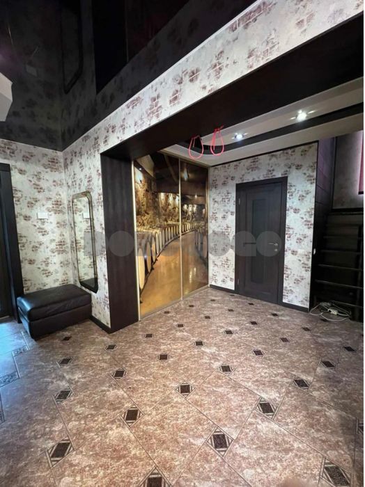 Продаж Триповерхового будинка. Вишневе.