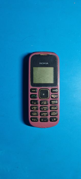 Кнопочный телефон