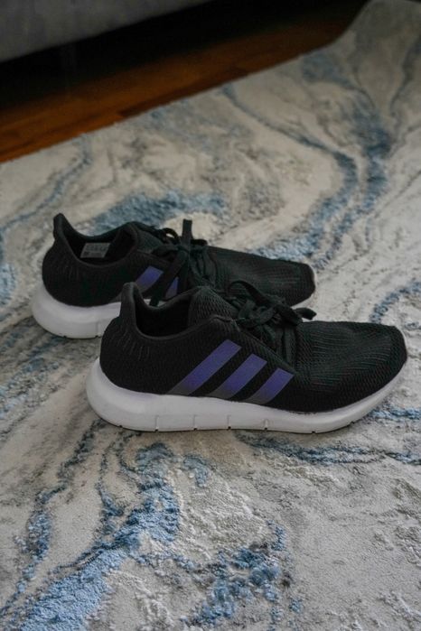 Sapatilhas adidas reflexivas