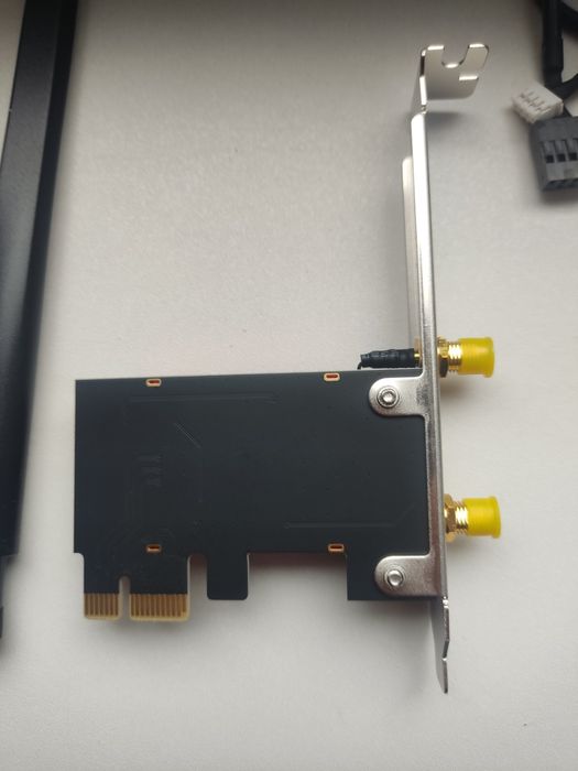 WiFi адаптер беспроводного интернета и Bluetooth на компьютер Fenvi4.0