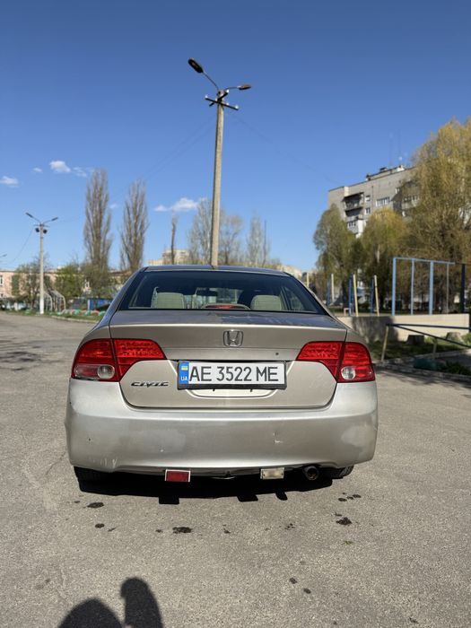 Honda Civic 1.8 бензин