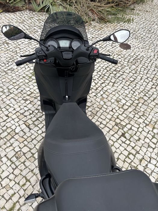 Piaggio MP3 300 HPE Deep Black Editon 2024