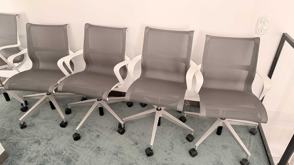Krzesło biurowe Herman Miller Setu – design premium, dobry stan. 1szt.