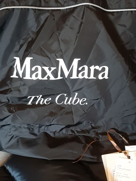 Max Mara The Cube nowy plaszcz puchowy granatowy nowy