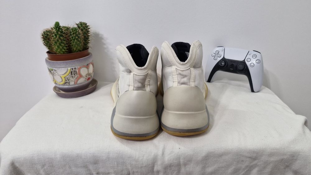 Кросівки Adidas Yeezy QNTM.Розмір 43