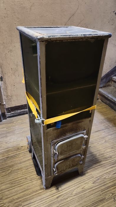 Piec kaflowy wolnostojący koza kominek