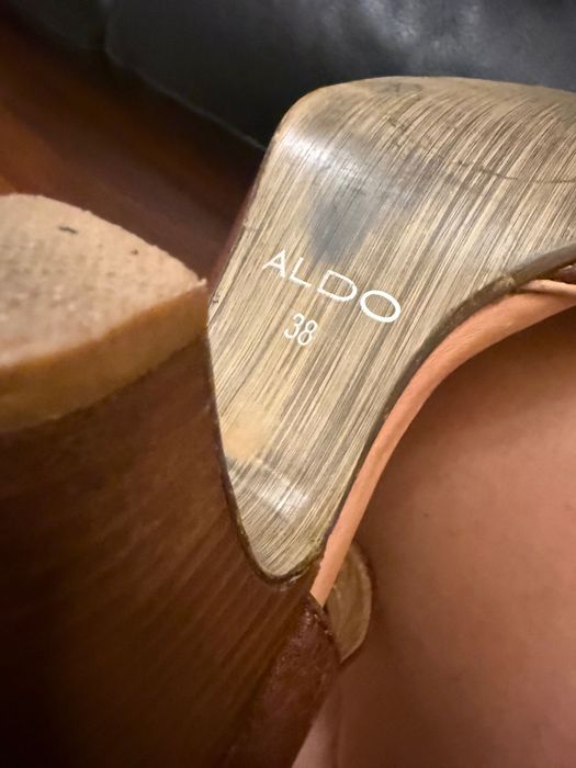 Aldo sandały wiatrówki na koturnie rozm. 38