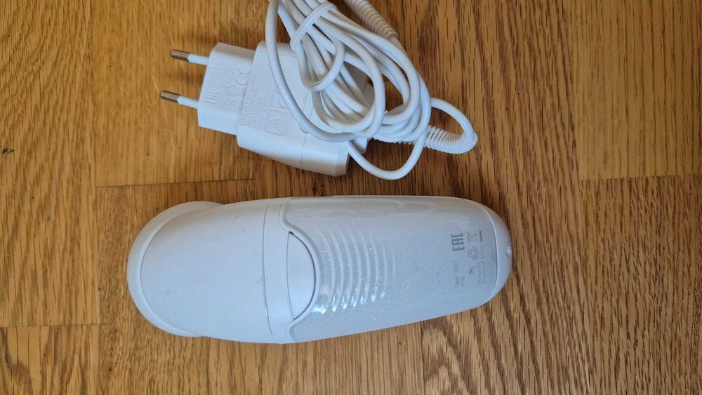 Masażer do twarzy Braun, kompletny zestaw, stan idealny