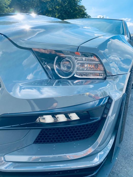 FORD MUSTANG  3.700 CC - V6 - PERSONALIZÁDO