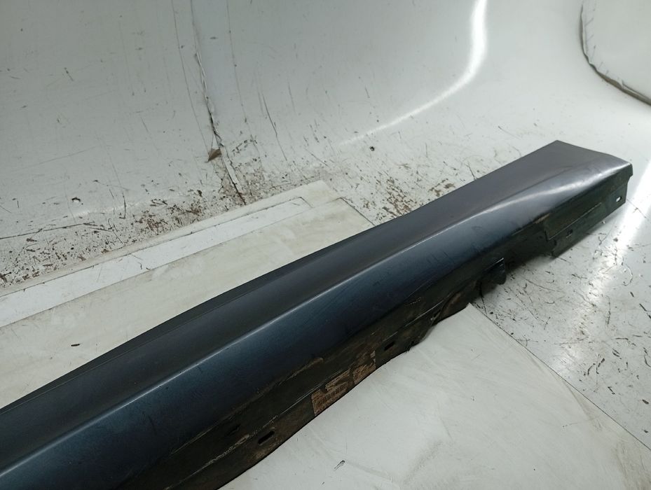 Embaladeira Plástica Direito - BMW 1 (E87) | 03 - 13