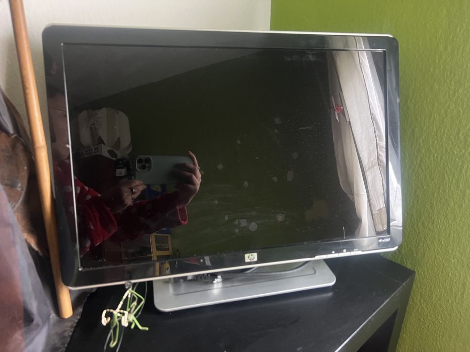 Monitor HP compativel com hdmi e scart