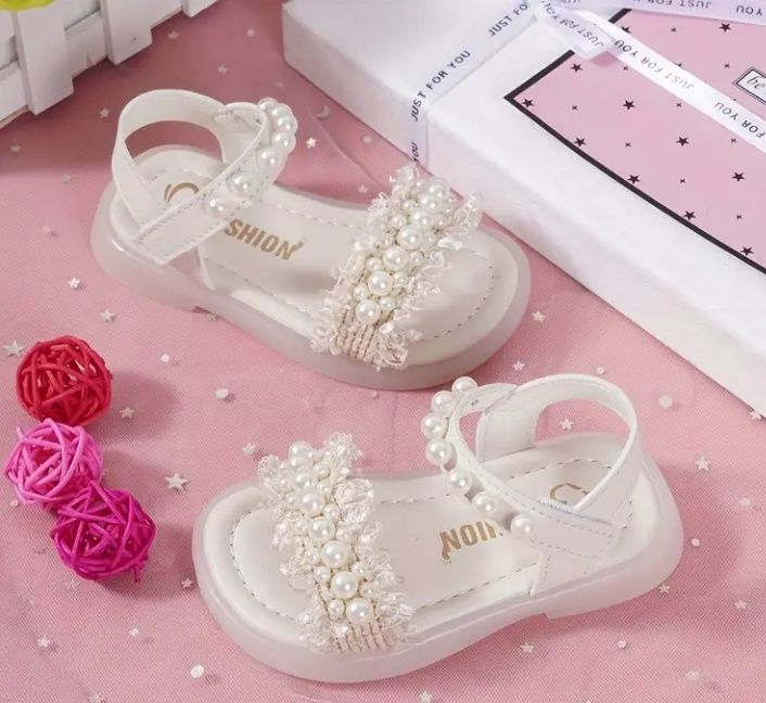 босоніжки для дівчинки