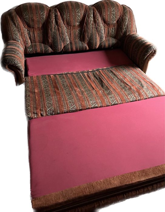 Диван, сексодром, на 4. Підііде для гостей на 4 дорослих особи!