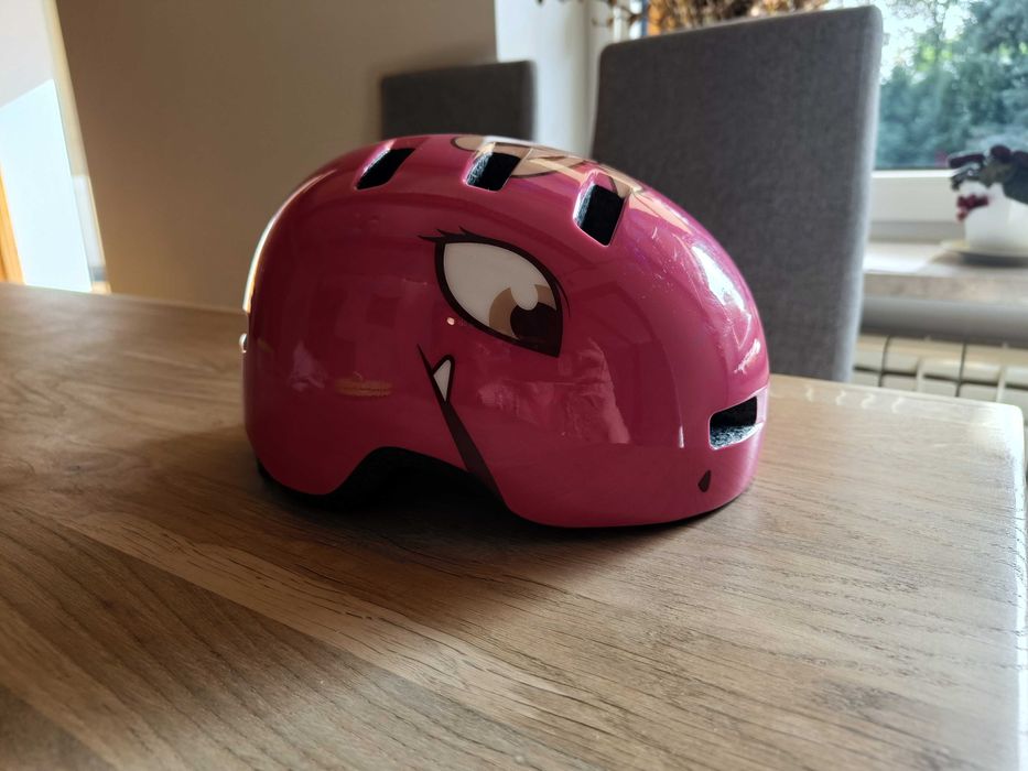 Kask rowerowy dziecięcy firmy Bell 45-52