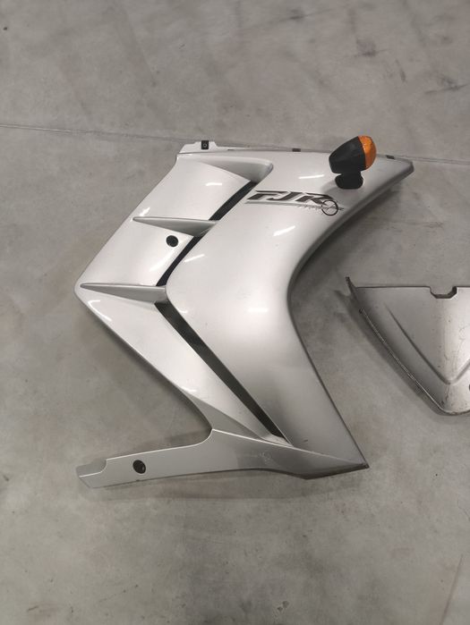 Yamaha fjr 1300 owiewka bok 2002