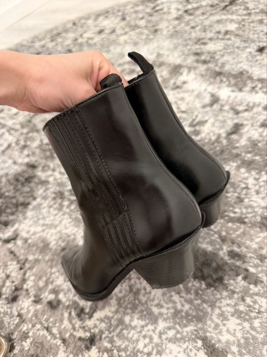Казакі, ковбойки короткі Zara