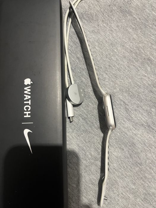 Apple Watch Series 7Nike –45mm|Excelente estado|Caixa + bracelete Nike