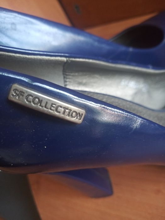 Buty na słupku - sprzedam