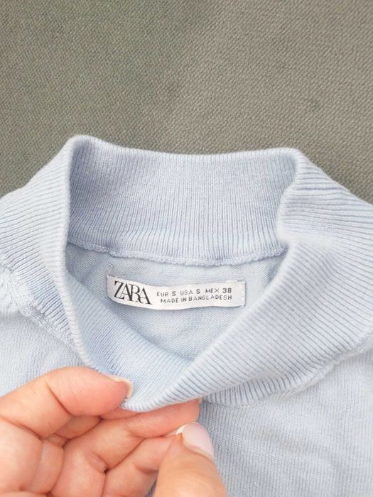 T-shirt sweterkowy Zara