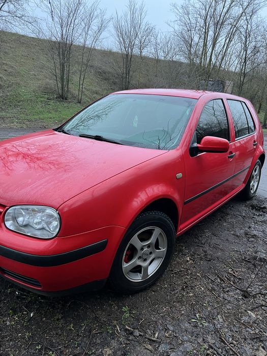 Автомобіль Golf 4 1.4 16V