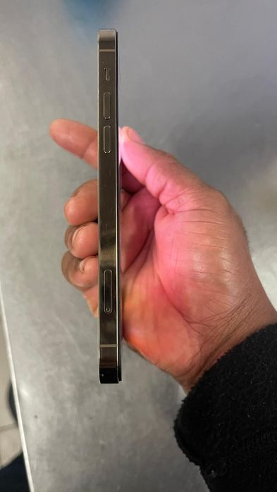 iPhone 12 Pro 128 gb bateria 75 % cor dourada