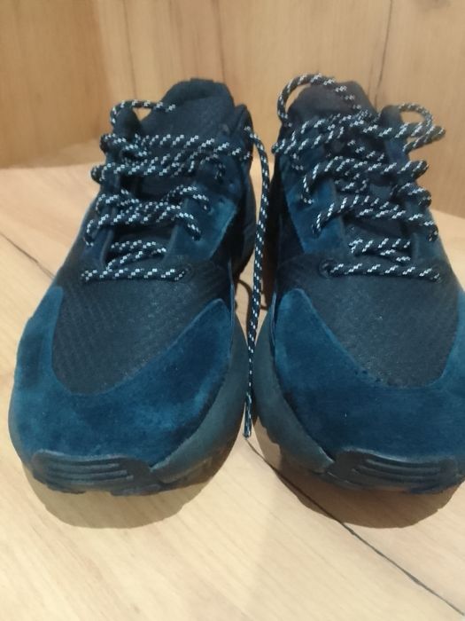 Buty damskie sportowe