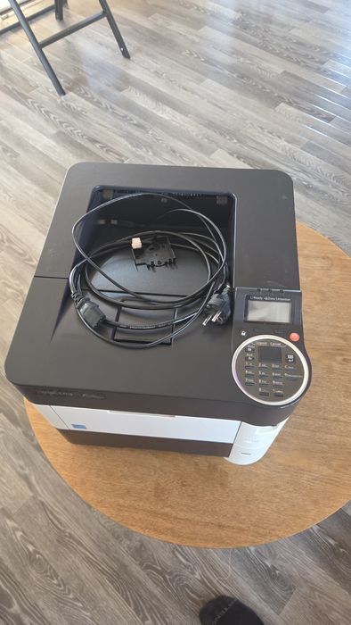 Uszkodzona drukarka Kyocera fs-4200DM