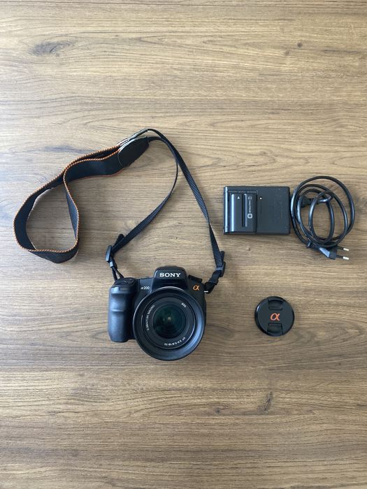 Sony Alpha 200 – 10.2 Megapixels64739834304001120