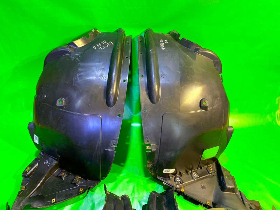 Подкрылок БМВ Х5 Е70 подкрыльники підкрилок BMW X5 E70 передний задний