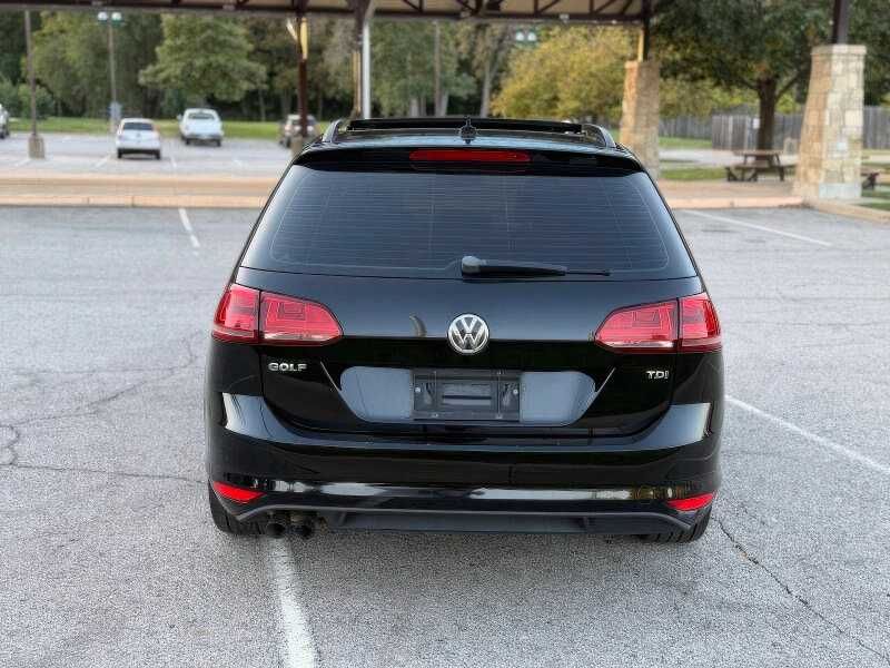 2015 Volkswagen Golf SportWagen TDI SE